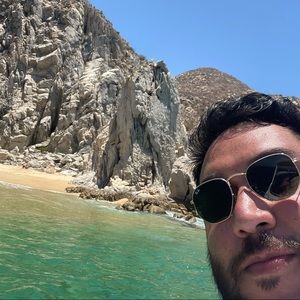 Meet your Posher, Robert